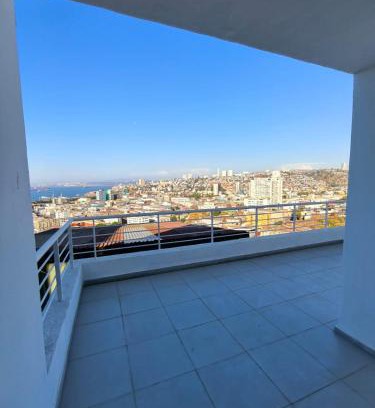 Valparaiso Apartment | Depto con terraza vista al mar