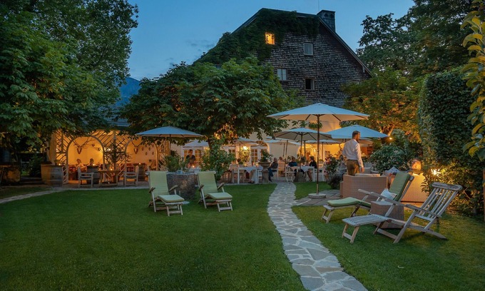Anif Hotel | Der Schlosswirt zu Anif - Biedermeier-Hotel und Restaurant