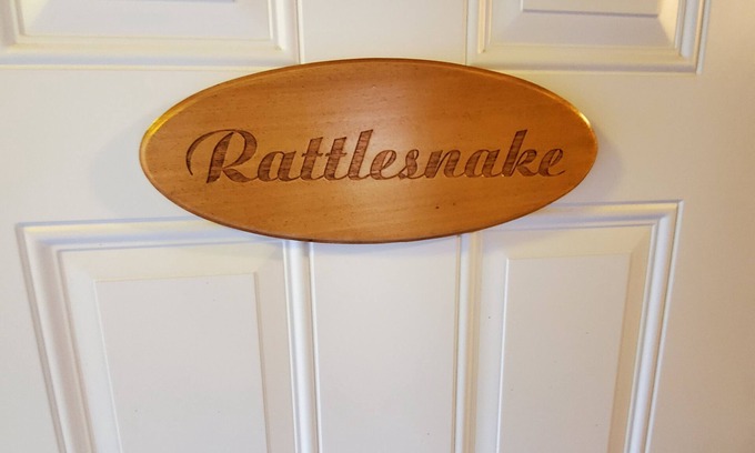 Maupin Apartment | Deschutes Motel - Rattlesnake - King Suite w/1 King Bed