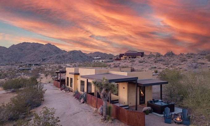 Joshua Tree House | Desert Hideaway JT Park -Hot Tub, Cold Plunge Pool
