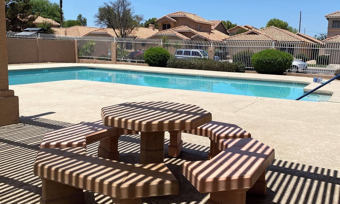 Phoenix House | Desert Oasis Gateway - October Special Rates