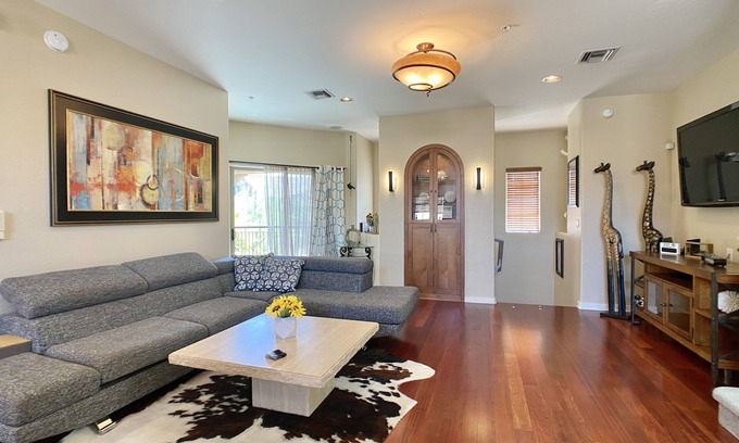 Village At Aviano Condo | DESERT RIDGE! Loop 101, Shopping, Mayo Clinic Hospital, Honor Health & Westworld
