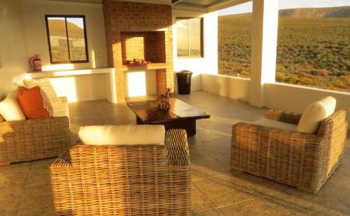 Langeberg House | Desert Wind Private Guest and Game Farm