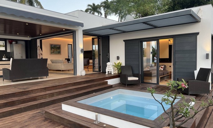 Dampierre Villa | DESIGN PROMONTORY ON THE SEA