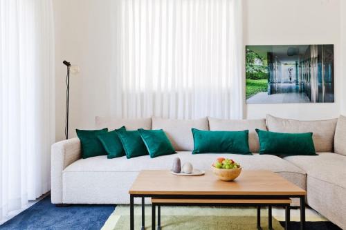 Tel Aviv City Center Apartment | Designed 2BR apartment over Dizengoff square - Panoramic View