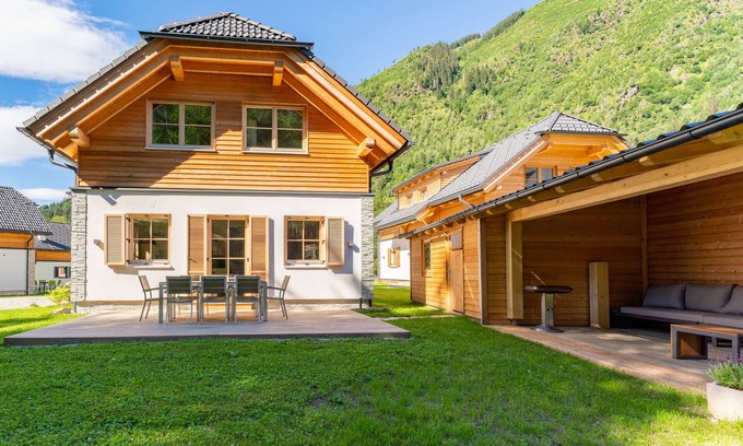 Donnersbachwald Ski Chalet | Detached chalet with Finnish sauna