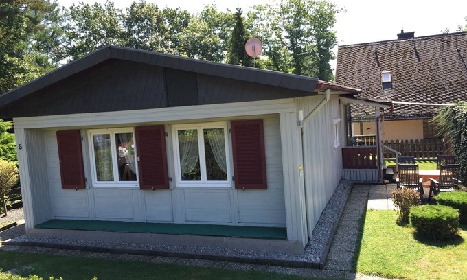 Waldsiedlung Romerstraße House | Detached holiday home with 80 sqm living space. for max. 5 pers. Kitchen, bathroom, 2 bedrooms