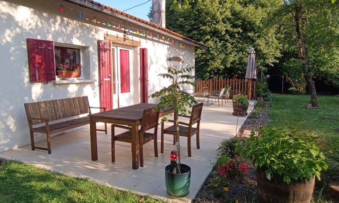 Brie-sous-Chalais House | Detached house in the countryside