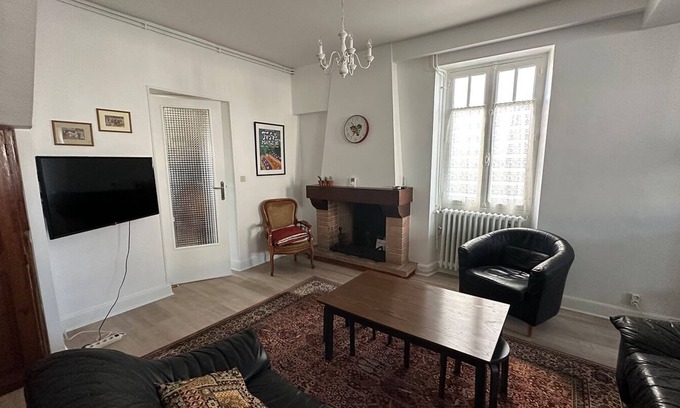Cheraute House | Detached house on fenced plot 300m from shops and municipal pool.
