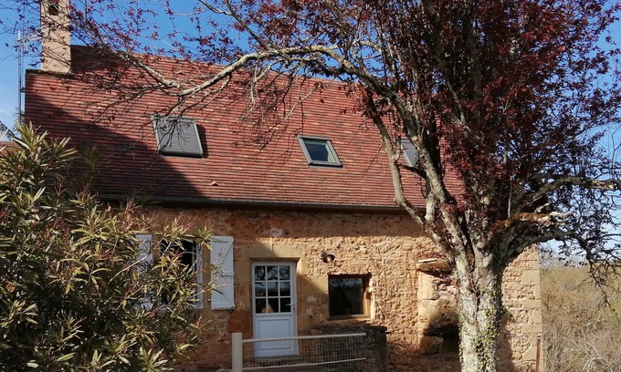 Prudhomat House | Detached house, old, renovated. Large private green space