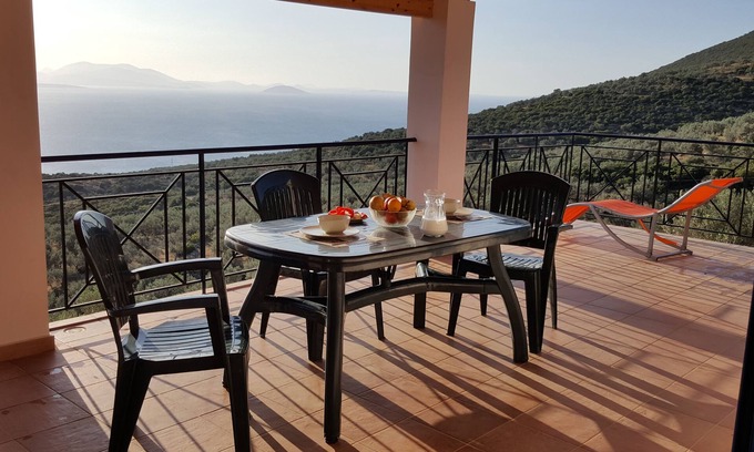 Kefalari Villa | Detached house with fantastic sea views