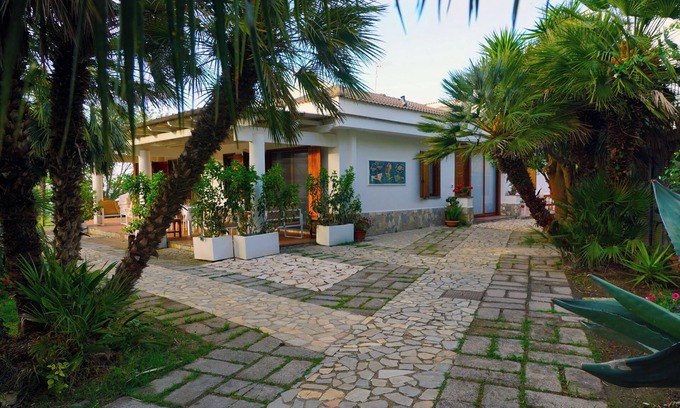 Sant'Agata sui Due Golfi Villa | Detached Villa Overview, terraces and garden
