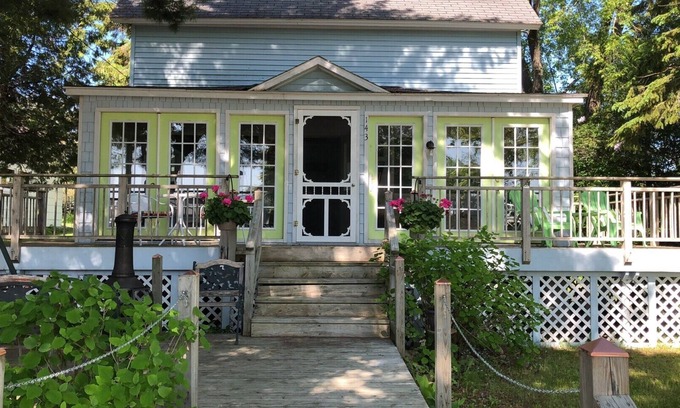 De Tour Village House | Detour Village , freighter views , cozy