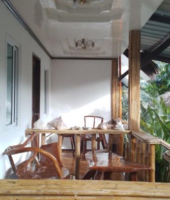 Port Barton House | Dhadas place
