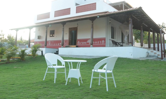 Denkanikota Villa | Dharmik Heritage Villa-Luxury Farmhouse near Bangalore