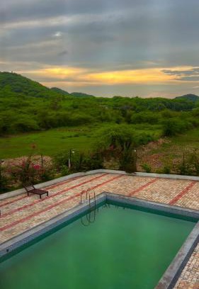 Hindoli Resort | Dhundhleshwar resort Near Narayan pur dam basoli road D148 Bundi