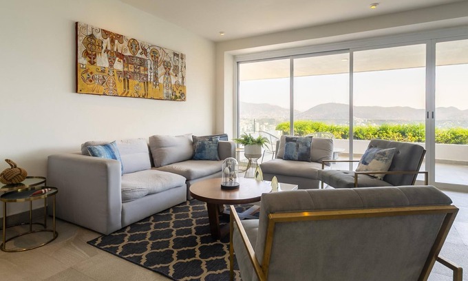 Las Brisas Apartment | Diamond Breezes Luxury