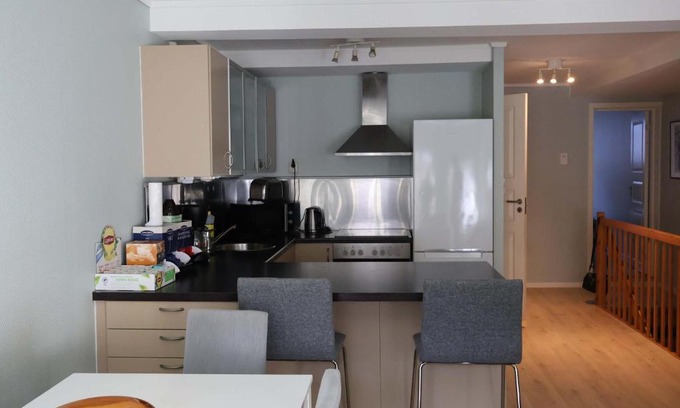 Engen Apartment | Dinbnb Apartments I Charming 3-Bedroom in the Heart of the City