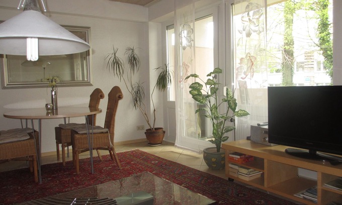 Freiburg im Breisgau Apartment | Direct city location to the pedestrian zone 250 meters, apartment with balcony, free W-Lan