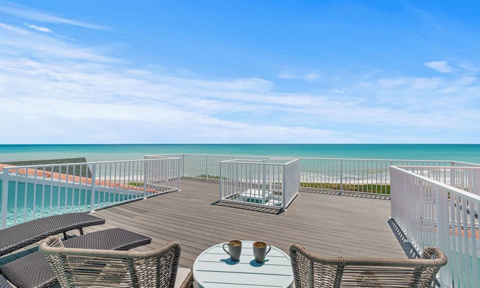 North Beach House | Direct Oceanfront Hideaway Beach House 3 story with Rooftop Terrace!