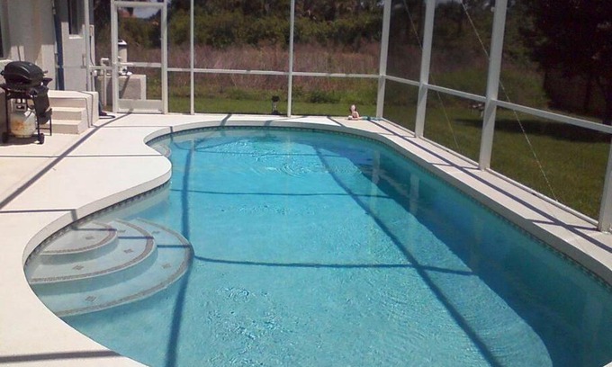 Port Charlotte House | Discount a month 3900 plus fees May to November 1000 off