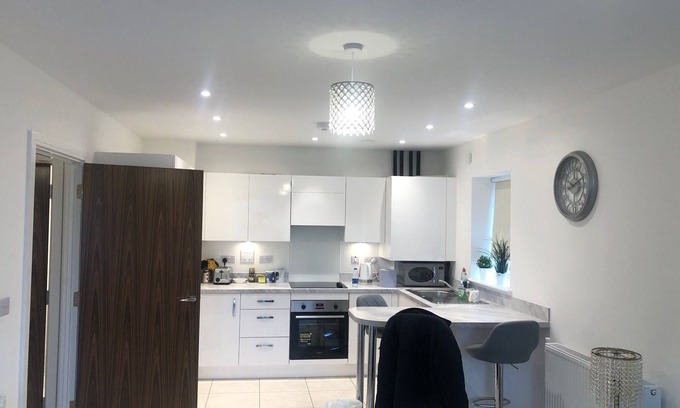 West Thurrock Apartment | Discover dream flatnThis stylish place to stay is perfect for group trips.
