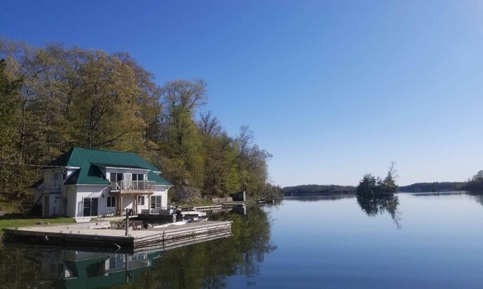 Frontenac Cabin | Discover Melody Lodge, Ontario's Best-Kept Secret Where Tranquil Nature, Adventure, and Comfort Await.