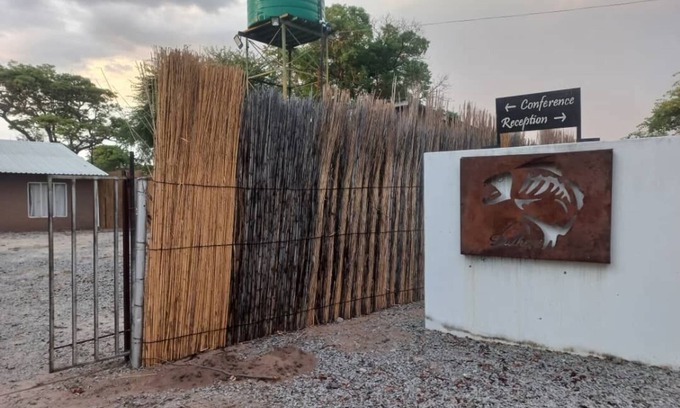 Shakawe Hotel | Dithapi Cottages