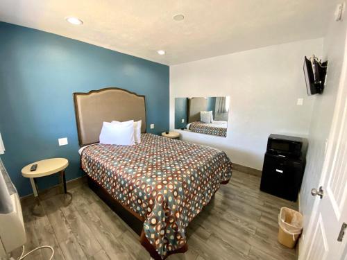 Compton Hotel | Dixie Motel