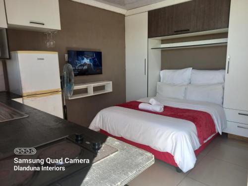 Saint Michael's on Sea House | Dlanduna GUEST House