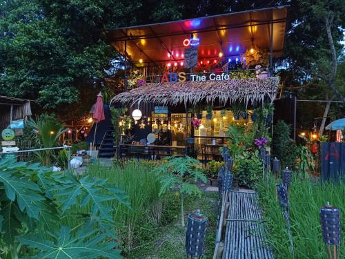 Phasi Charoen Hostel | Do Dee cafe