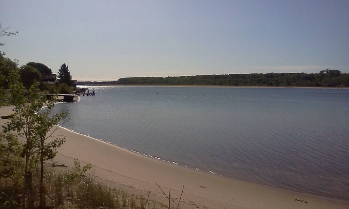 Grand Marais Cabin | Do you want a beach in your backyard? Bayfront!