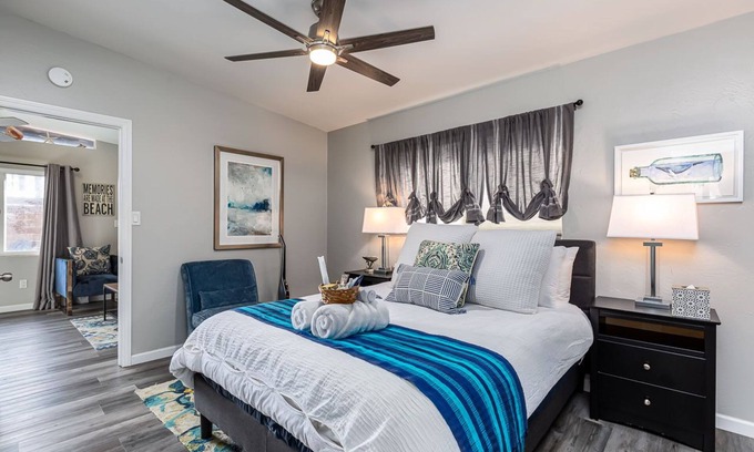 Ocean Beach House | Dog Friendly Cottage with Ocean Beach Charm
