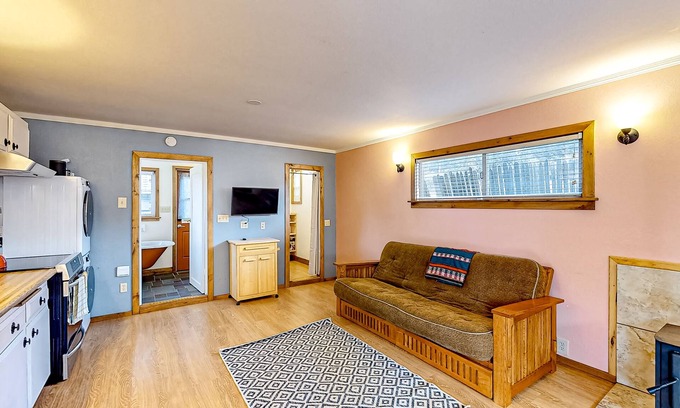 Cleone House | Dog-friendly, eco-conscious home with great yard & EV charger, near the beach