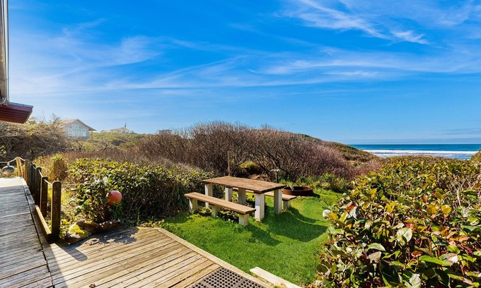 Yachats Cabin | Dog-Friendly Oceanfront Cabin in the Trees with Gorgeous Views