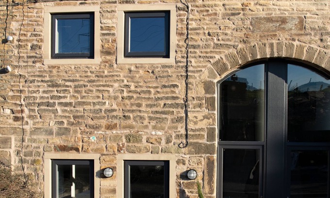 Oldham House | Dog Friendly Unique barn conversion in Saddleworth