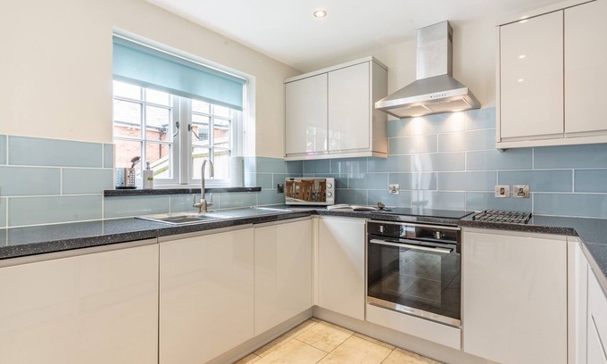 Redlynch Cottage | DOGWOOD, pet friendly, with open fire in Redlynch