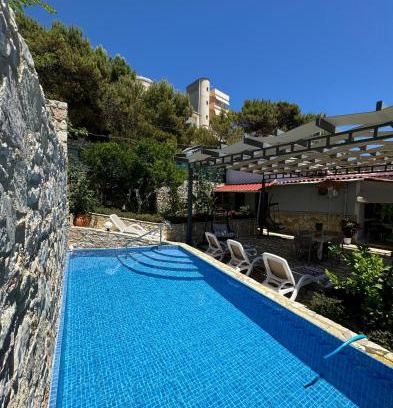 Qafe e Gjashtes Villa | Dolce Vita Villa