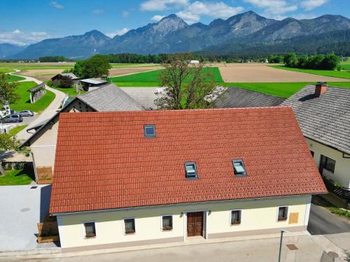 Praprotna Polica Apartment | Domačija Kveder