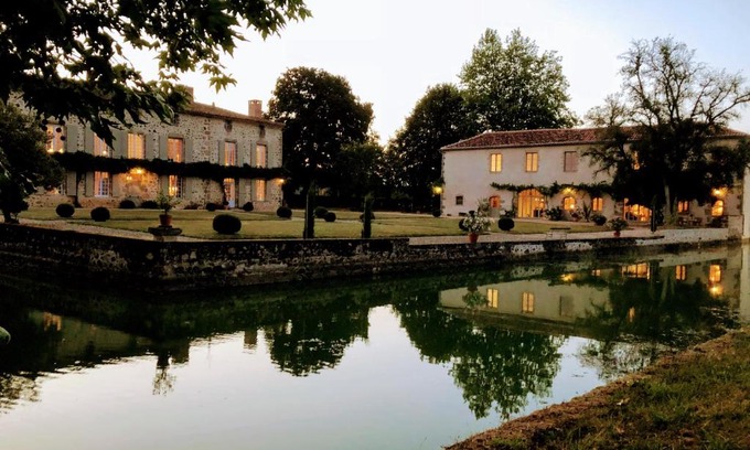 Confolens Bed & Breakfast | DOMAINE de la PARTOUCIE