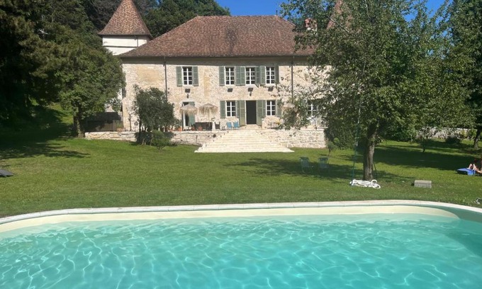 Montanges House | Domaine du Très-Haut - Château de Montanges