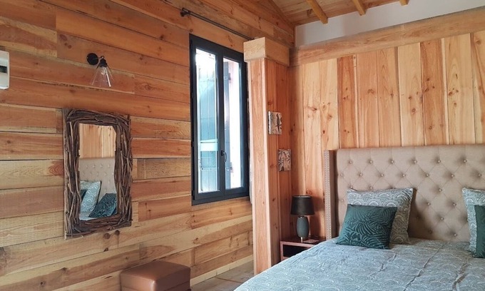 Coutras Bed & Breakfast | Domaine le lac bleu