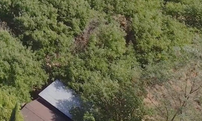 Roussillon House | Domaine plan des Devens : Gîtes in Roussillon 5 accommodations for 16 people