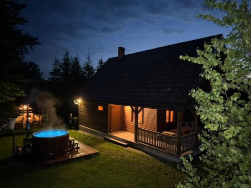 Nowica House | Domki Na Wzgorzu