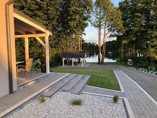 Zotow House | domki pod Jesionem Sławianowo nad jeziorem