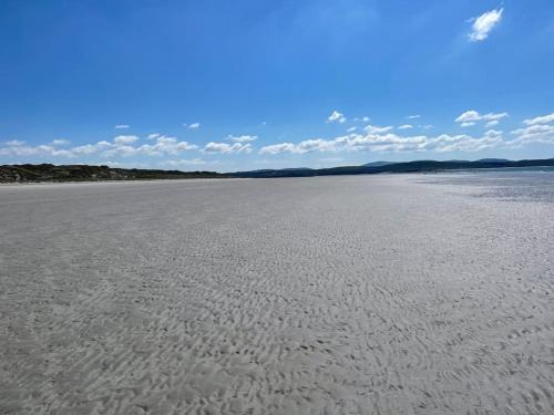 Lettermacaward House | Donegal Beach Cottage with Sea Views, sleeps six