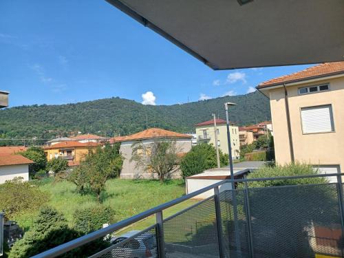 Torre Boldone Apartment | Donna di Coppe Apartment