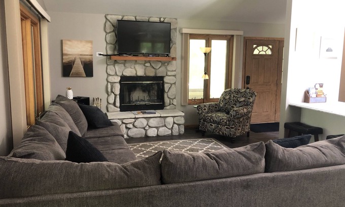 Williams Bay House | Dons Bay Getaway in Lake Geneva