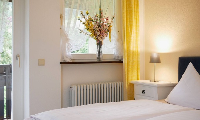 Seebach Apartment | Doppelzimmer mit Balkon, 19qm, max. 2 Person