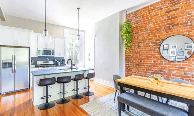 Court House Hill House | Dorchester- 2 King beds in downtown Lynchburg!